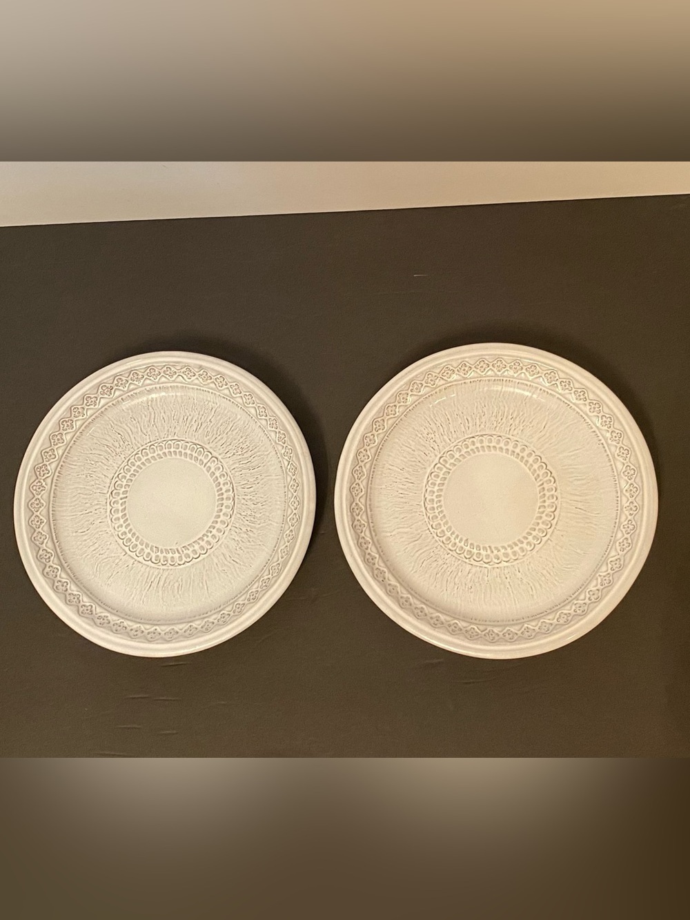 CERAMICHE PIZZATO 2 PLATES 8.25” WHITE POTTERY GRAY IMPRESSSED HANDMADE ITALY